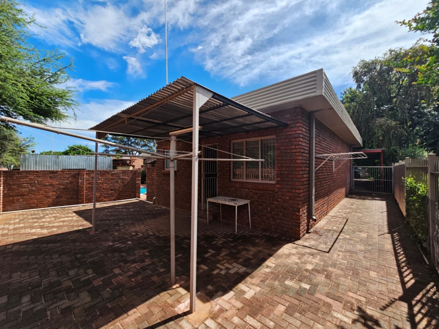 4 Bedroom Property for Sale in Kathu Northern Cape